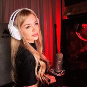 Ewelina Kira kira dxb